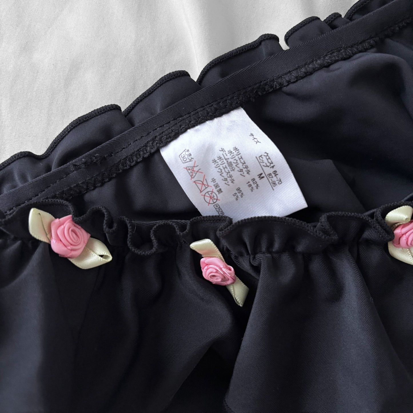 M size•Black& Pink Rose details bikini Set