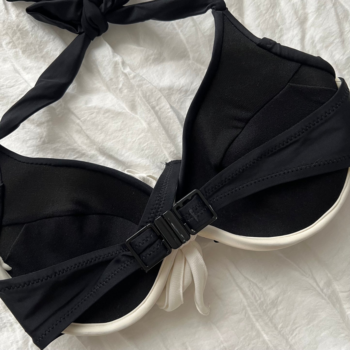 Lsize Black lace and frill bikini Set