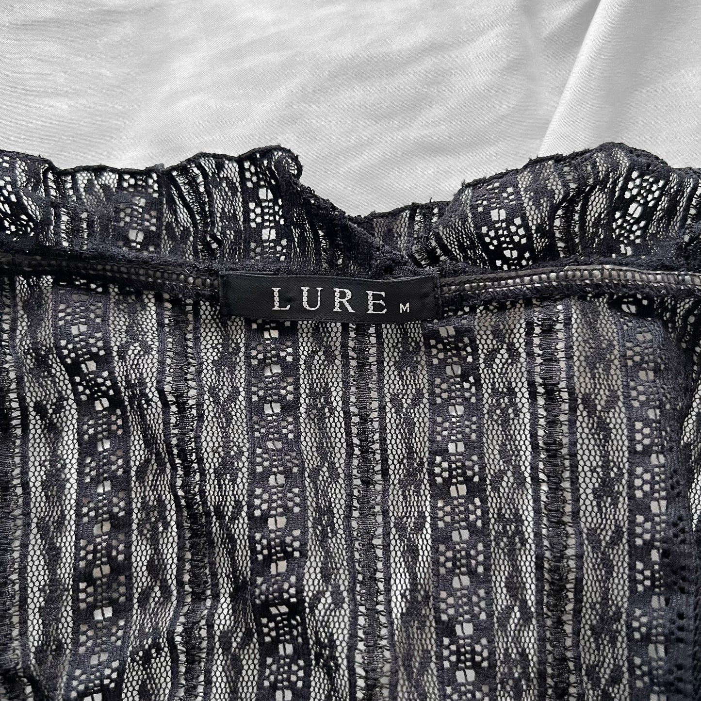 Lace ribbon cardigan