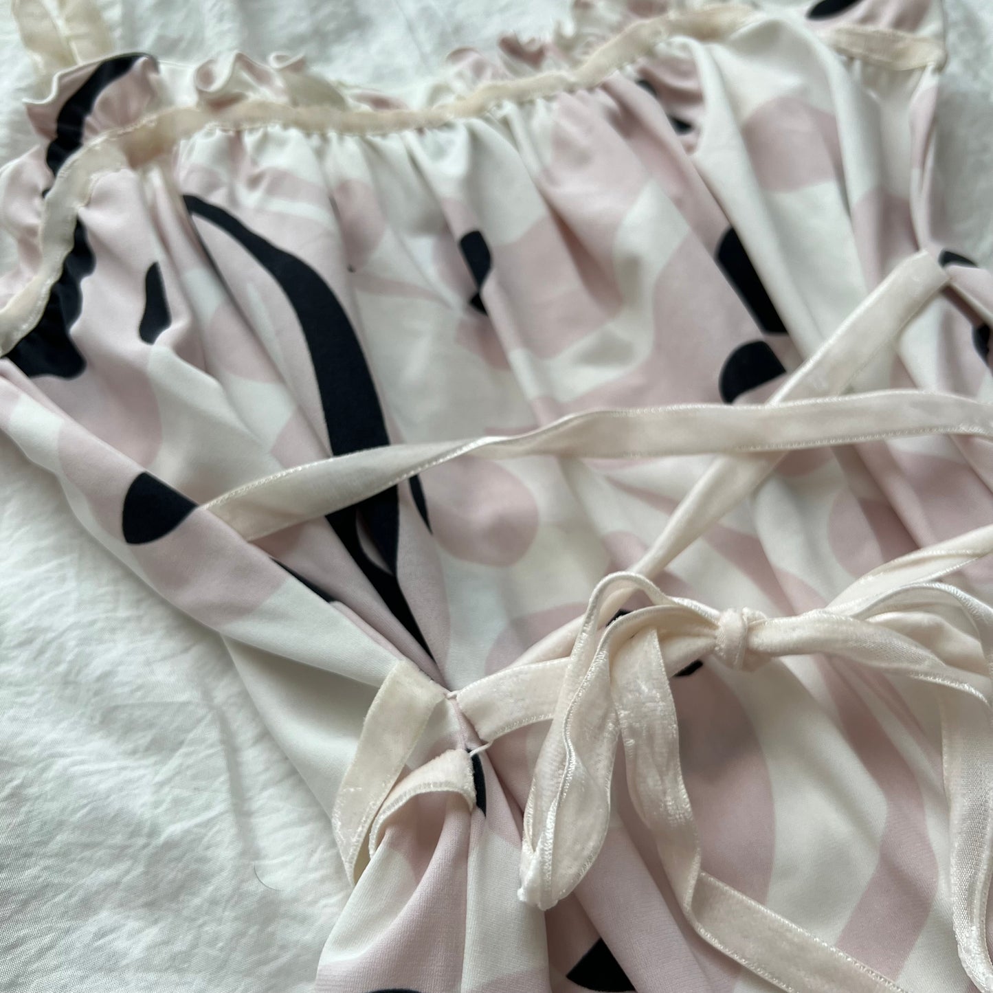 velour ribbon top
