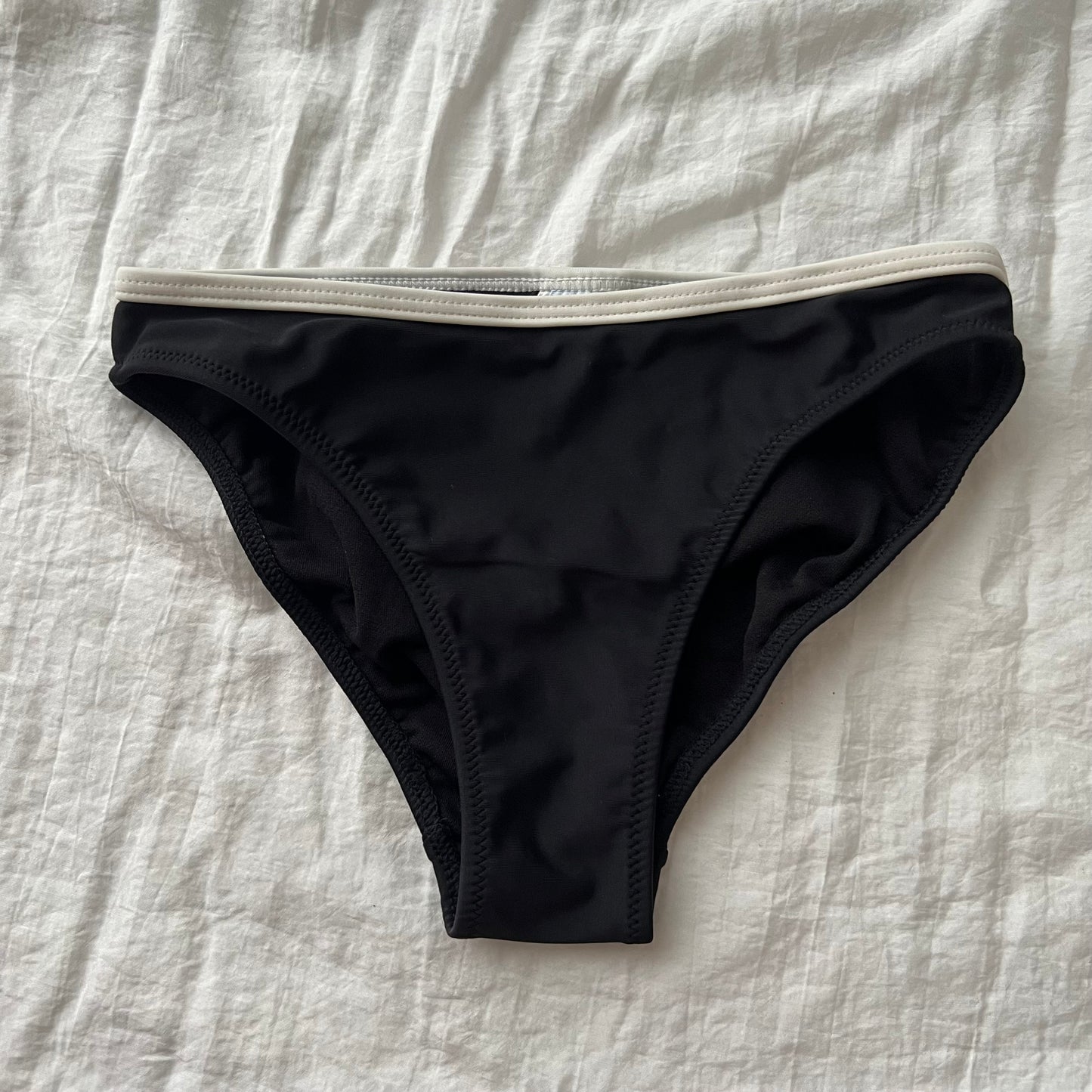 Black lace bikini set
