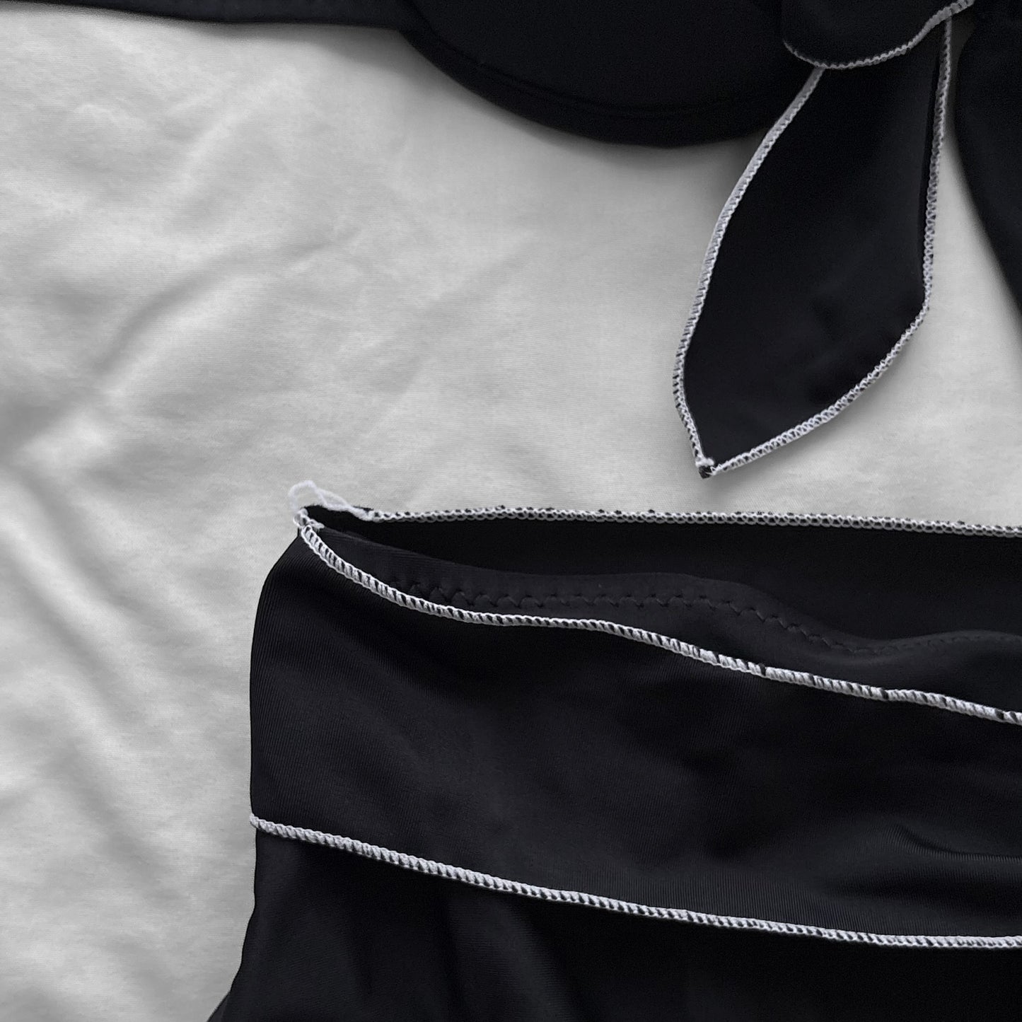 M size•Black Frilly Hem bikini Set
