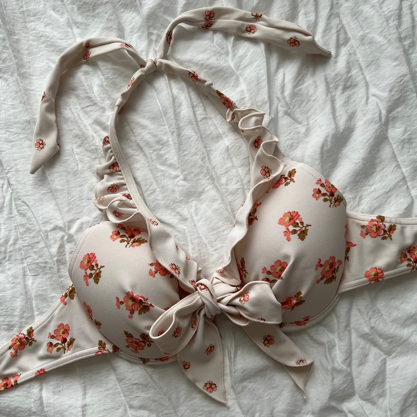 Floral frilly bikini set