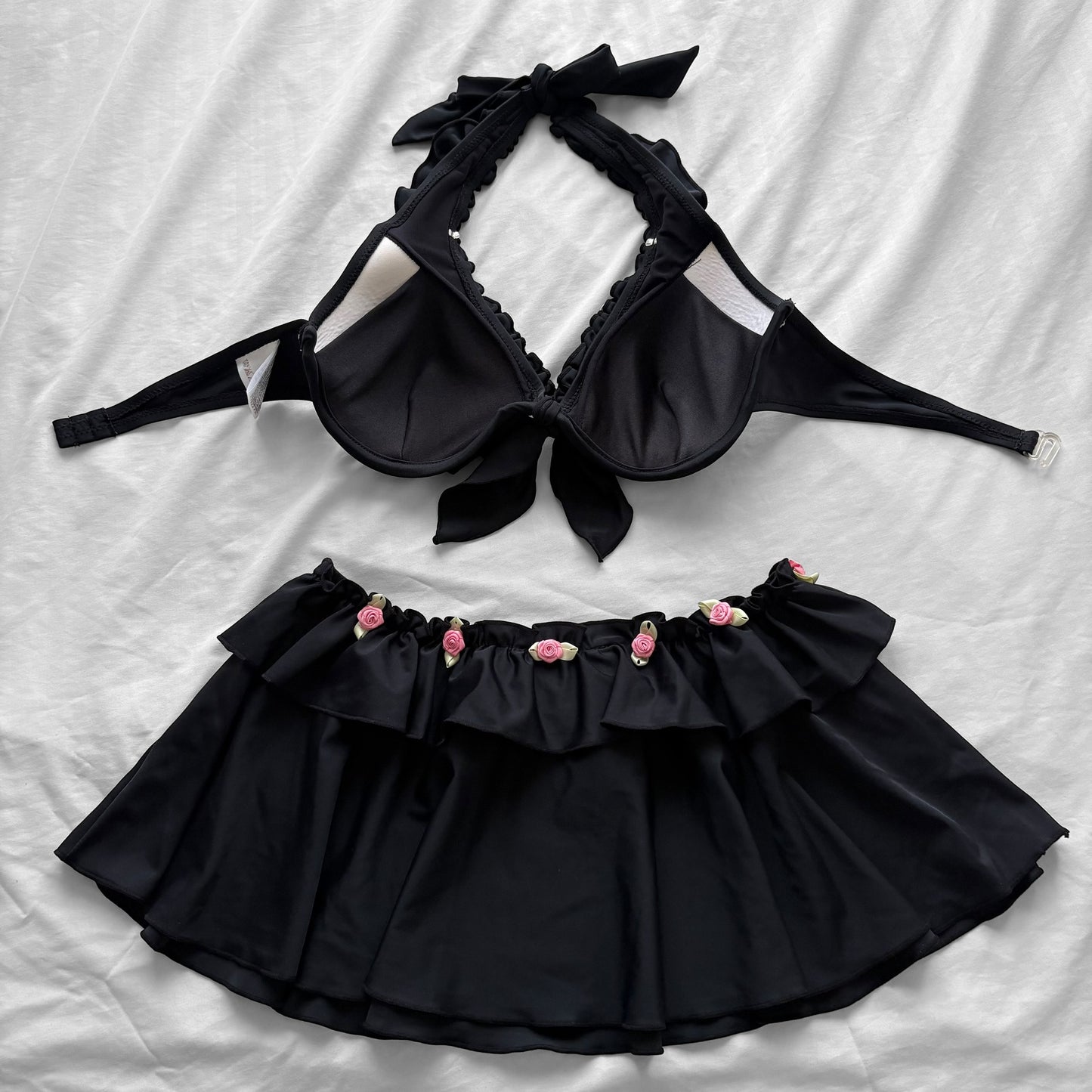 M size•Black& Pink Rose details bikini Set