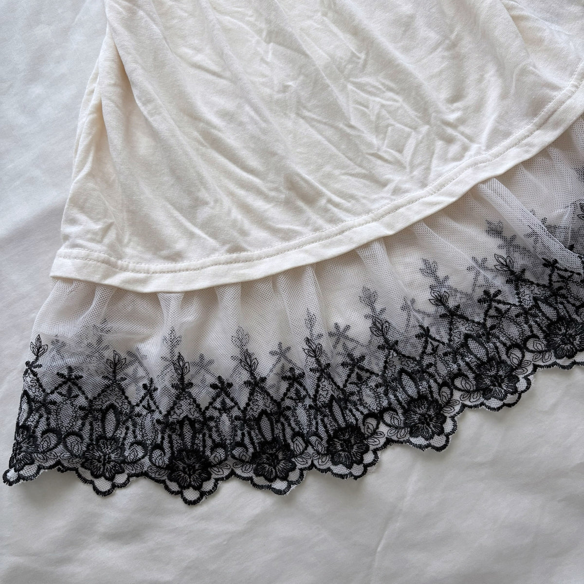 ‘Axes Femme’ Creamy Lace & Roses Cami Top