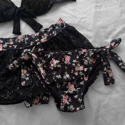 M size•Black lace & Floral bikini Set