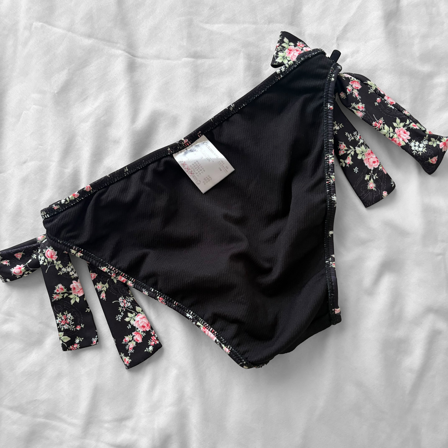 M size•Black lace & Floral bikini Set