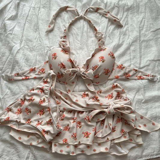 Floral frilly bikini set