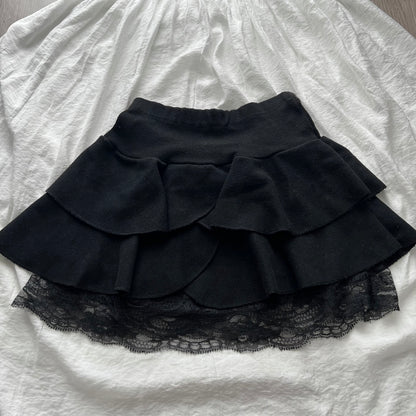 Black layers lace skirt