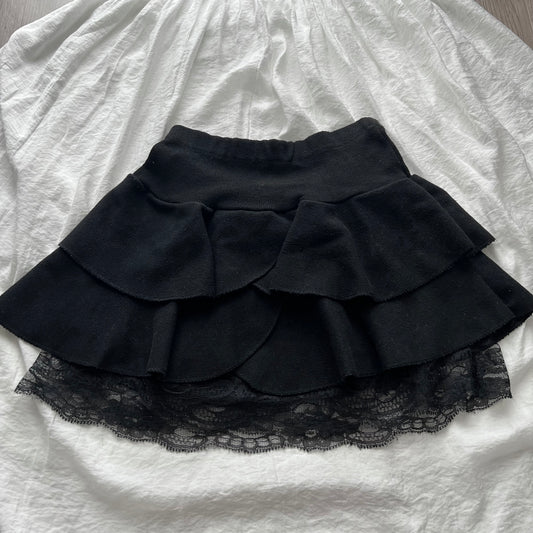 Black layers lace skirt