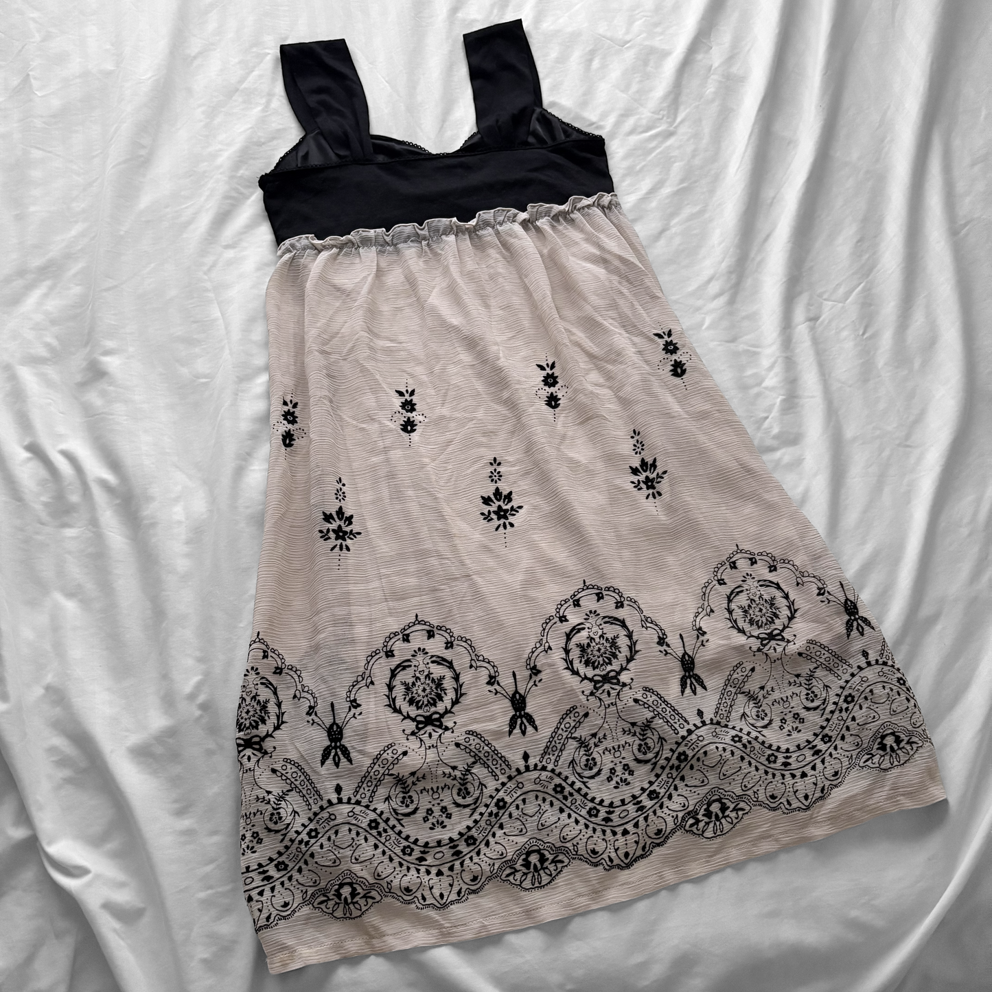 Black & Creamy Flowy Ornamental Dress