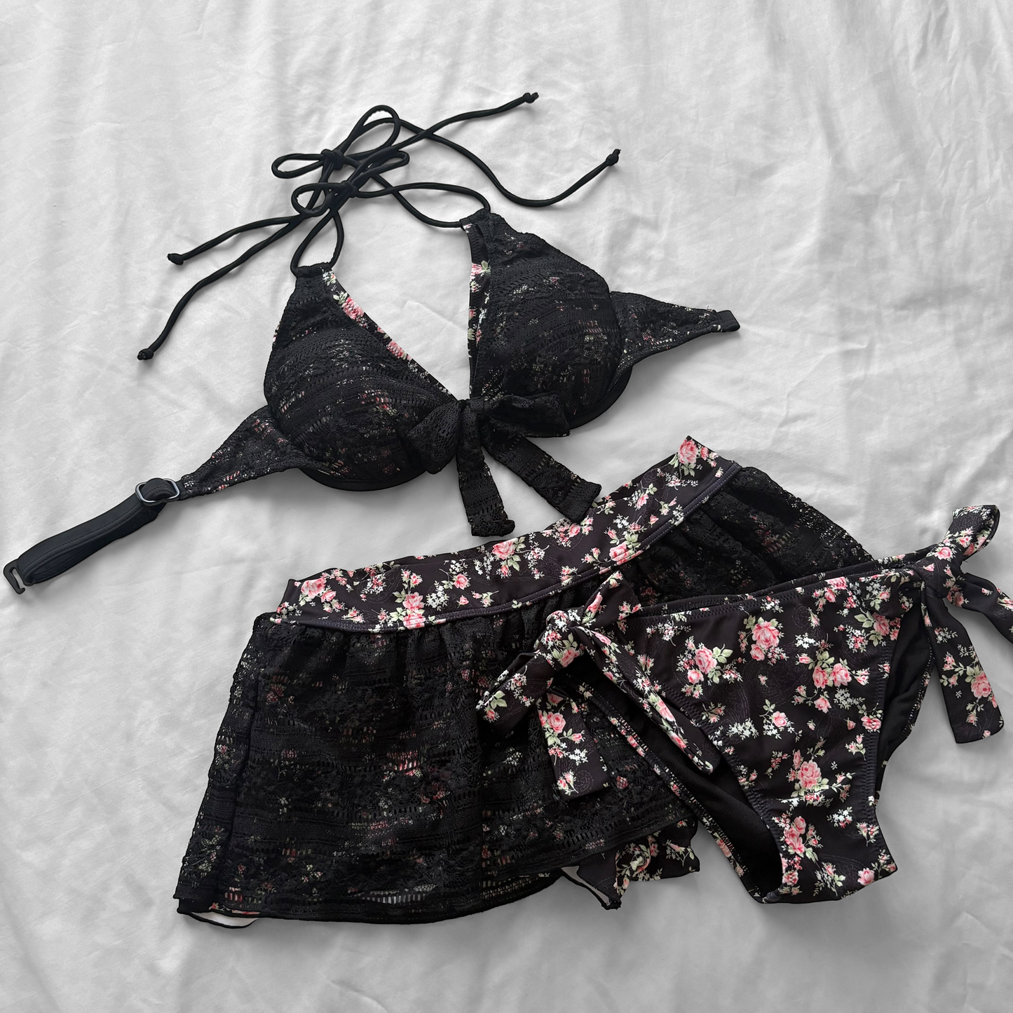 M size•Black lace & Floral bikini Set