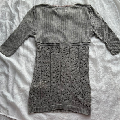 Gray heart ribbon knit