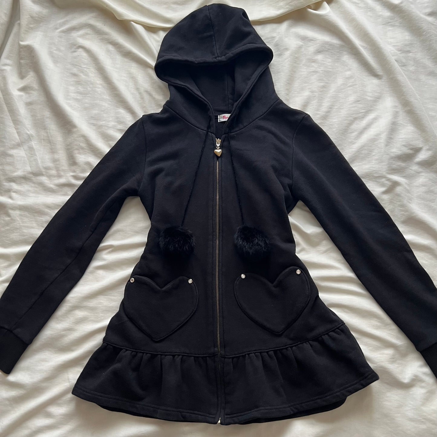 Heart pockets hoodie