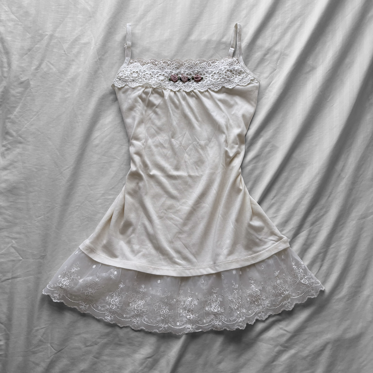 ‘Axes Femme’ White Lace & Roses Cami