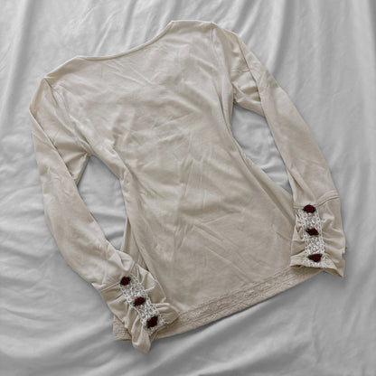 ‘Axes Femme’ Top with Lace and Roses