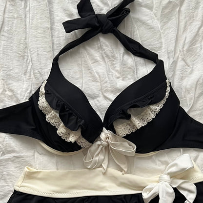 Lsize Black lace and frill bikini Set