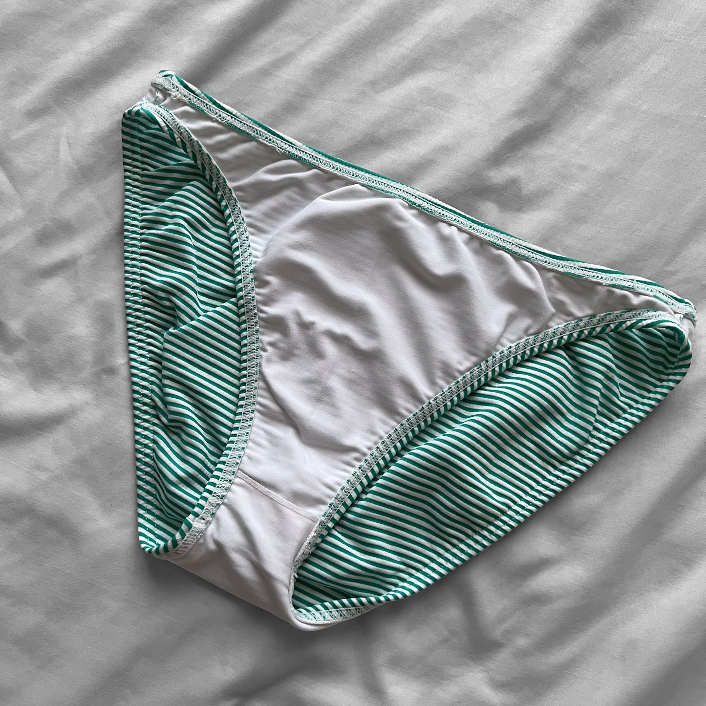 M size•Mint Green stripes bikini Set