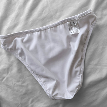 M size•White frills Rhinestones bikini Set