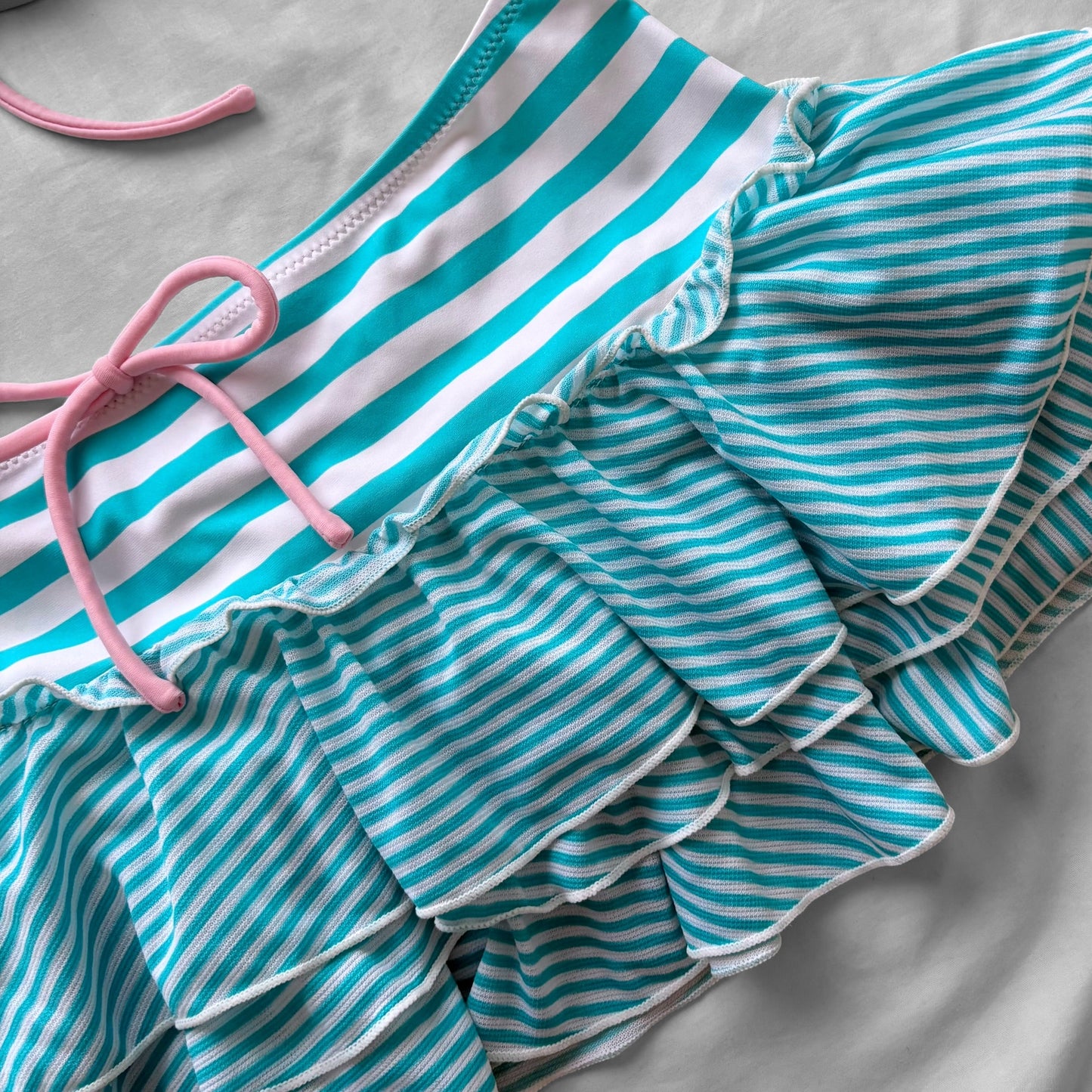 M size•Girly stripes bikini Set