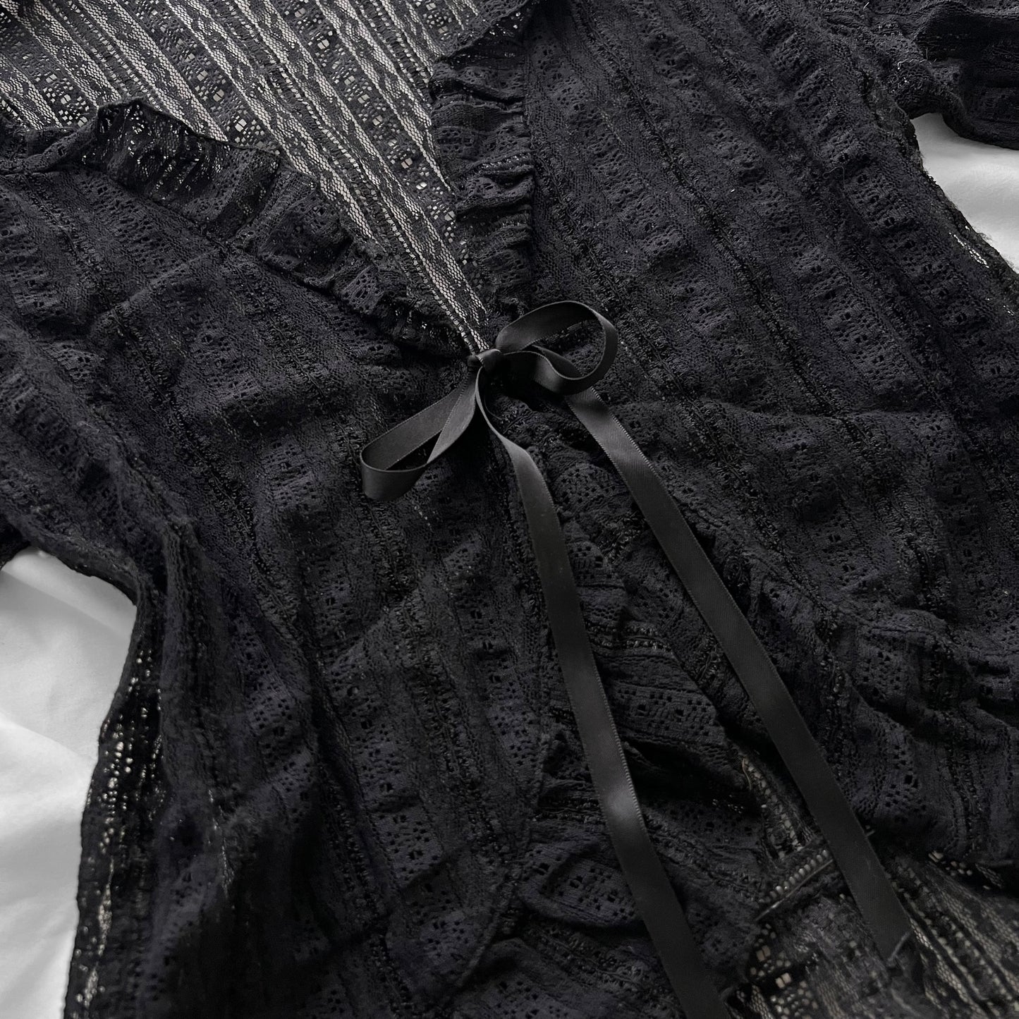Lace ribbon cardigan