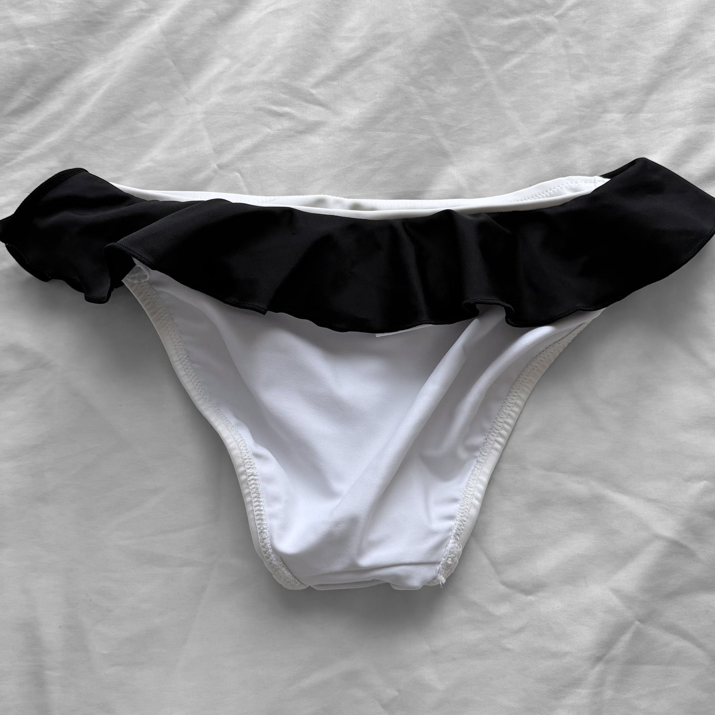 L size•Black & white lace bikini Set