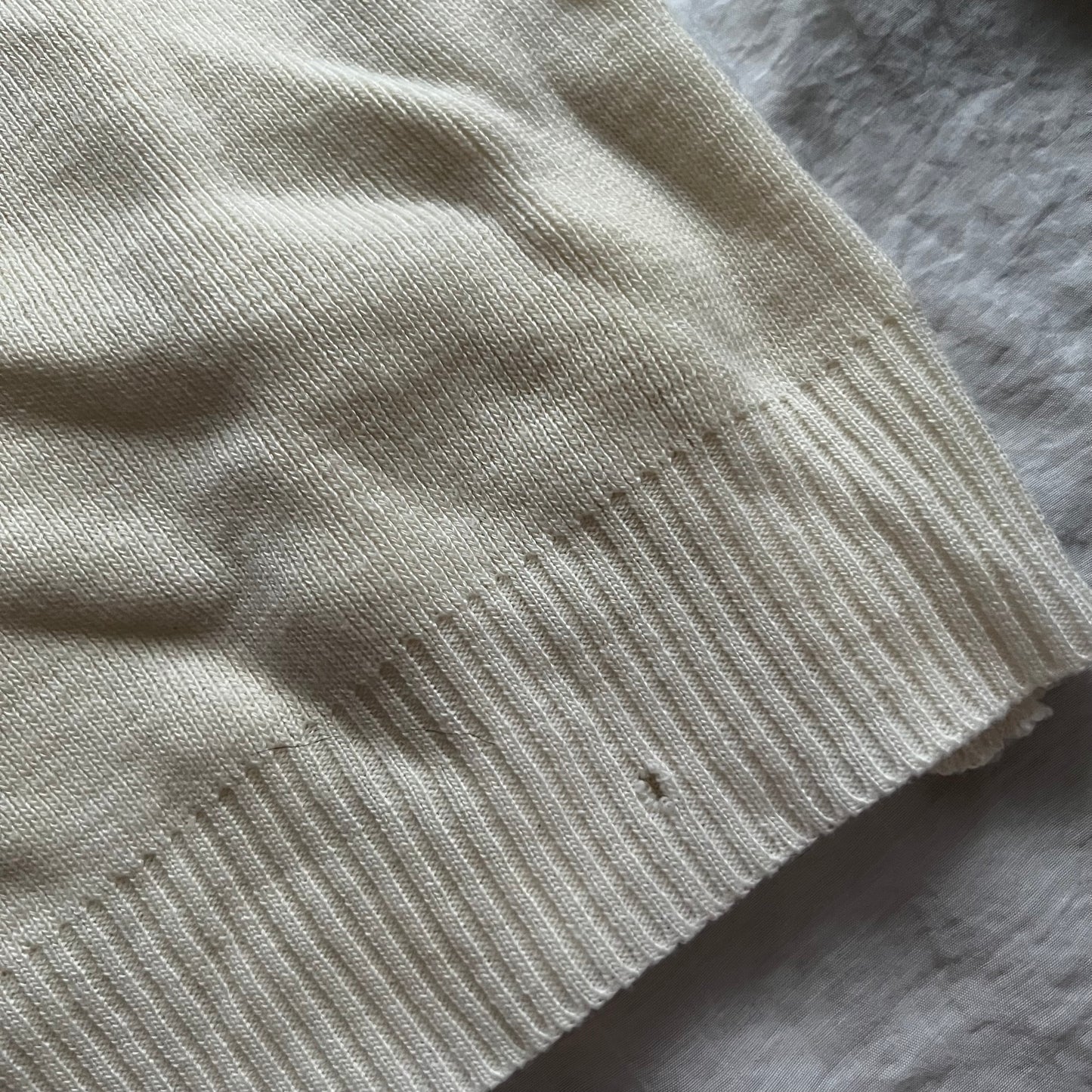 Ribbon neck Sweater