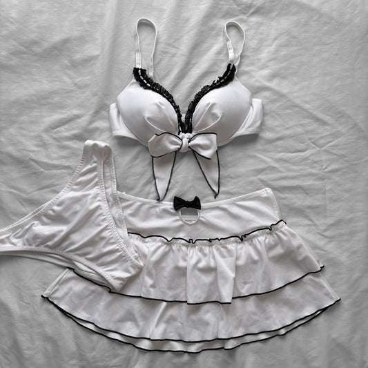 M size•White & Black lace trim bikini Set