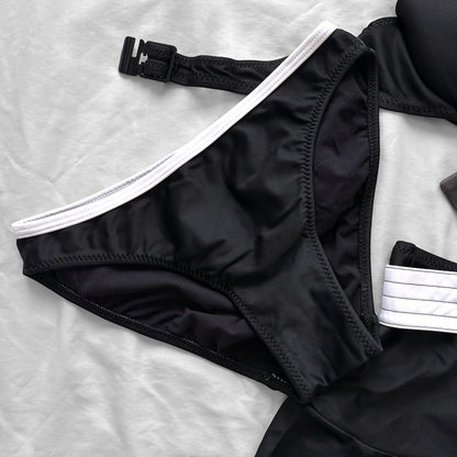 S size•Dark Coquette bikini Set