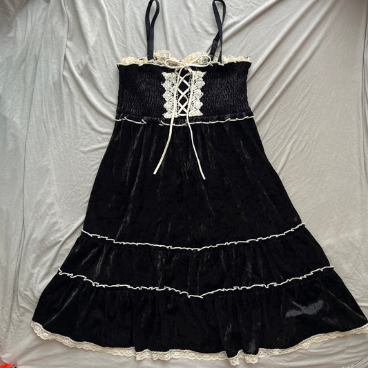 Dark coquette lace up dress