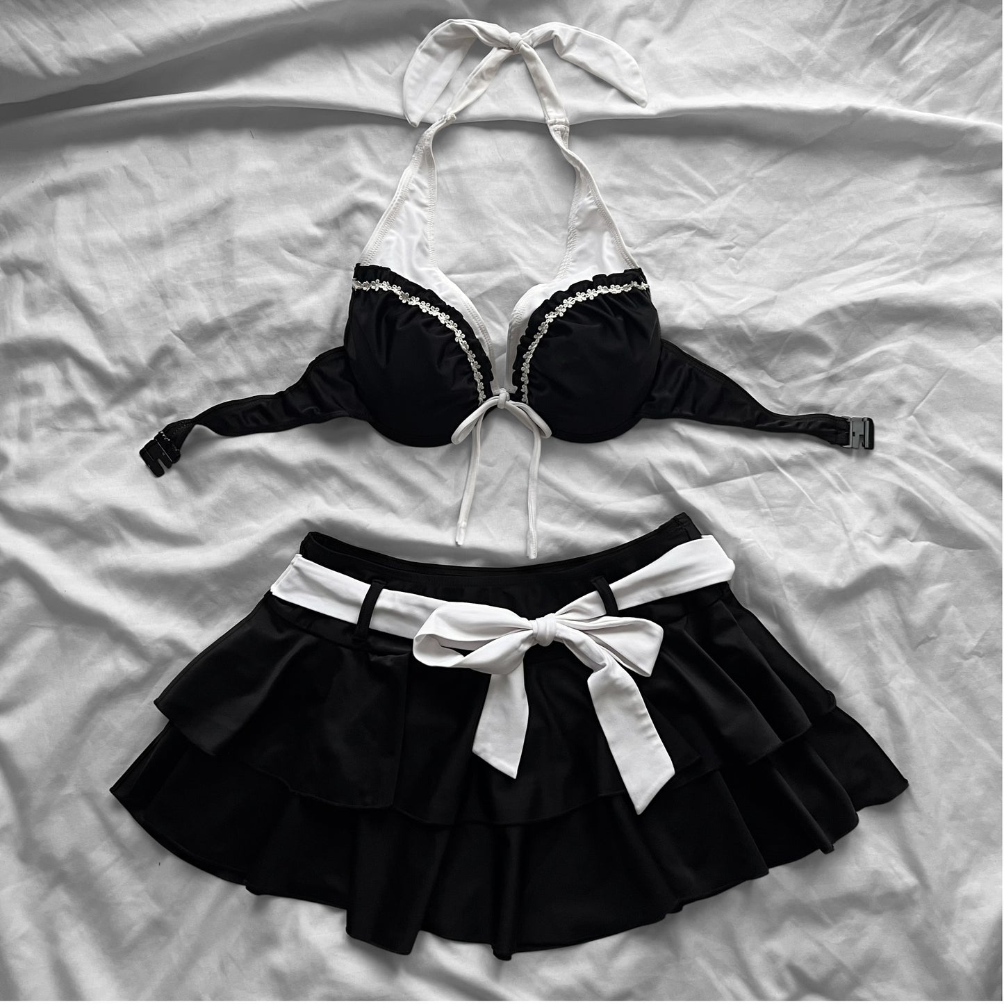 M size•Black & White coquette bikini Set