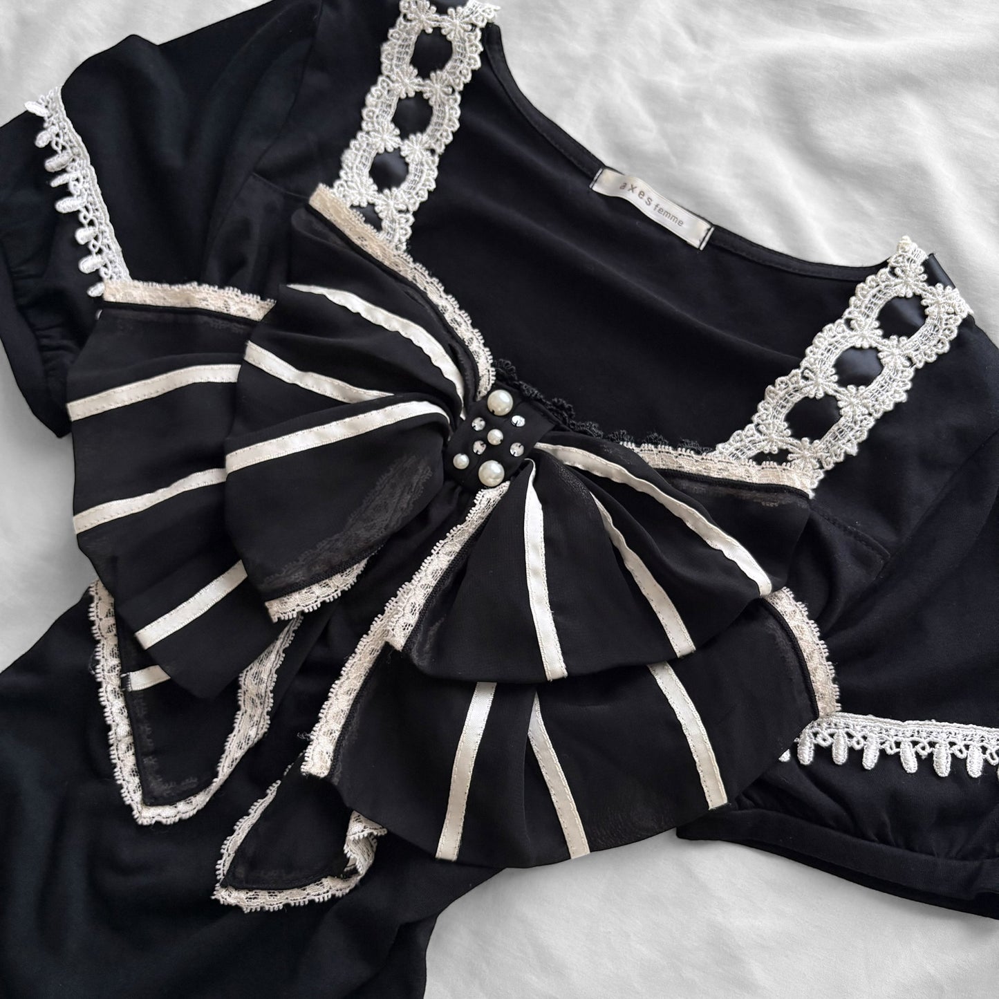 RARE ‘Axes Femme’ Big Ribbon Top