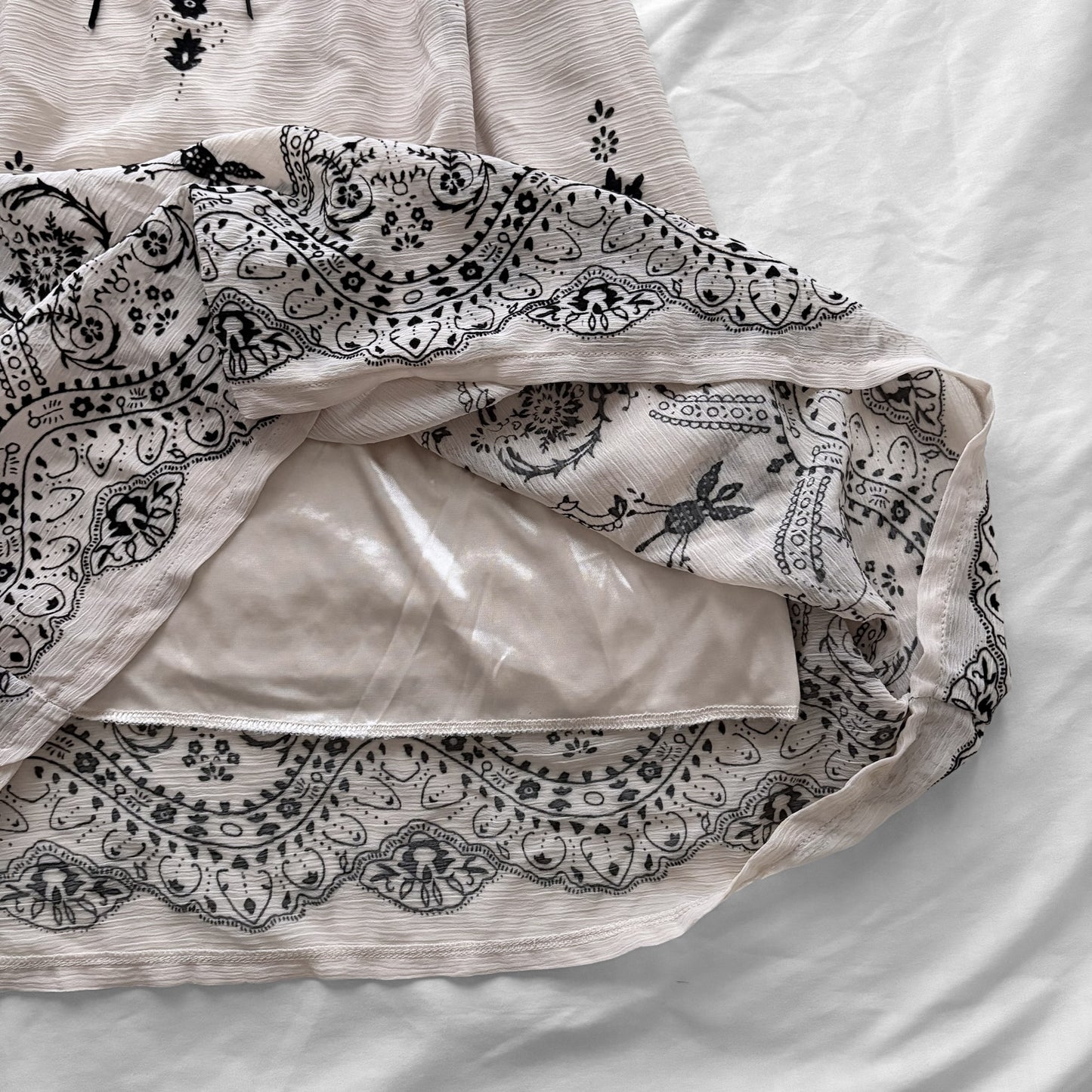 Black & Creamy Flowy Ornamental Dress