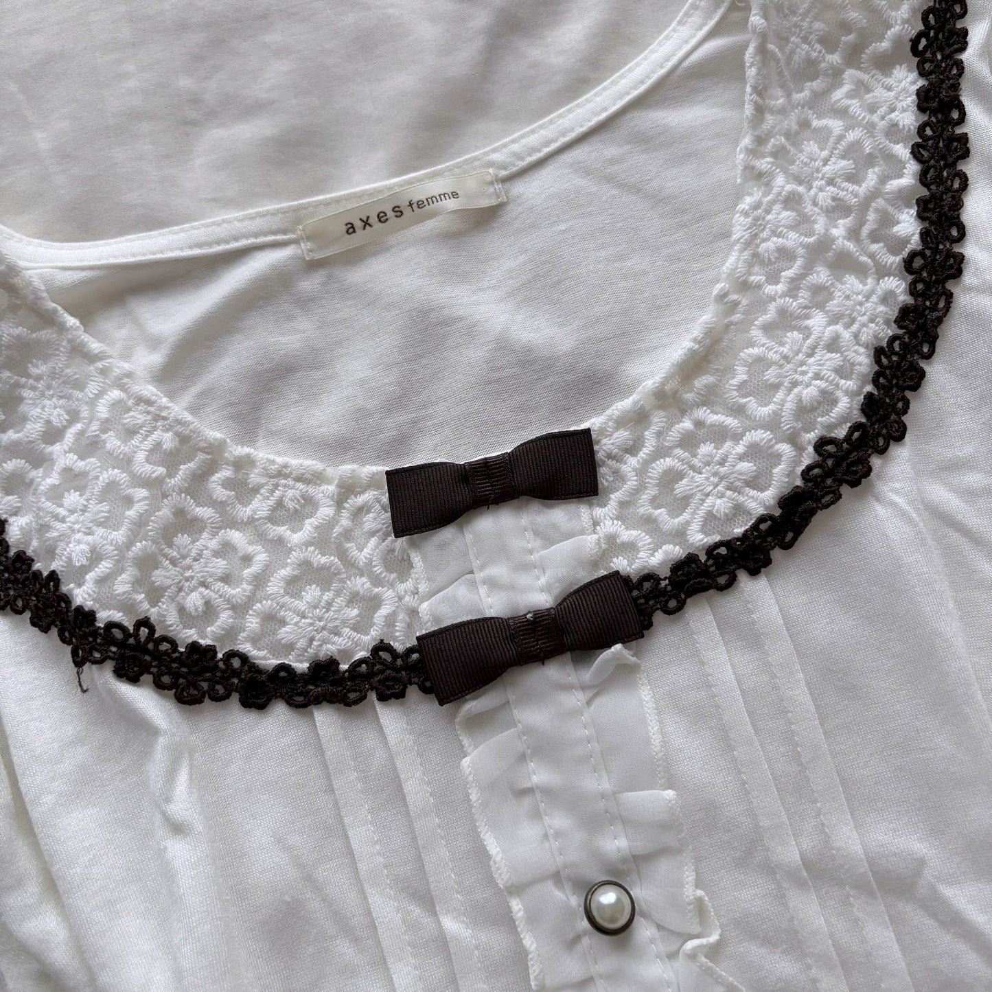‘Axes Femme’ White & Brown Ribbons Top