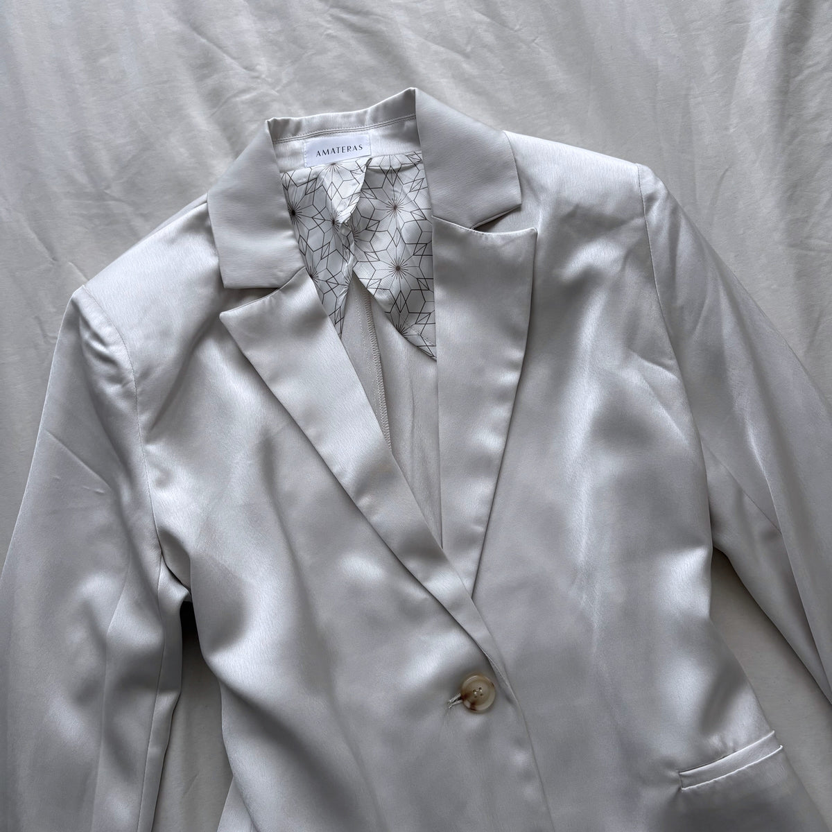 ‘AMATERAS’ Ivory Satin Blazer
