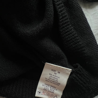 Black long sleeves knit