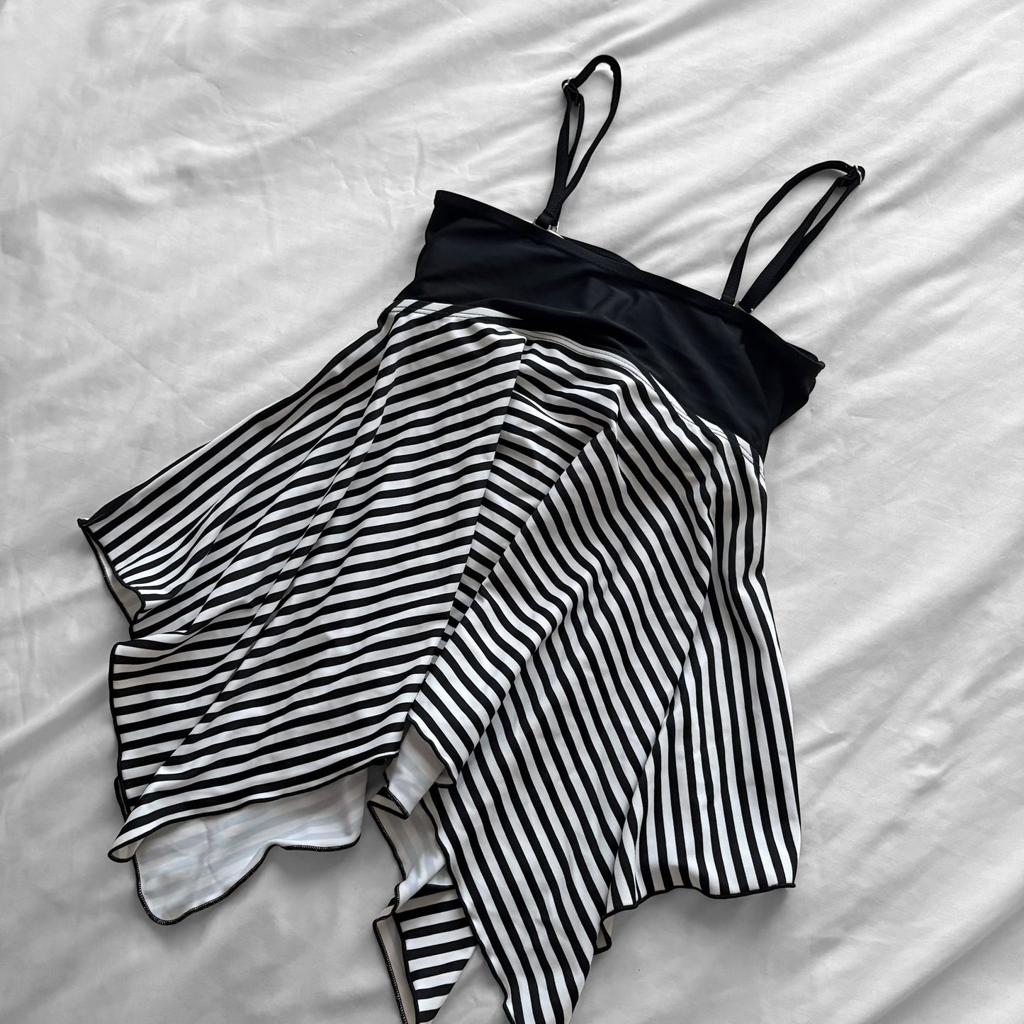 M size•Black & white stripes 4-piece bikini Set