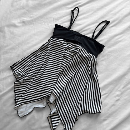 M size•Black & white stripes 4-piece bikini Set