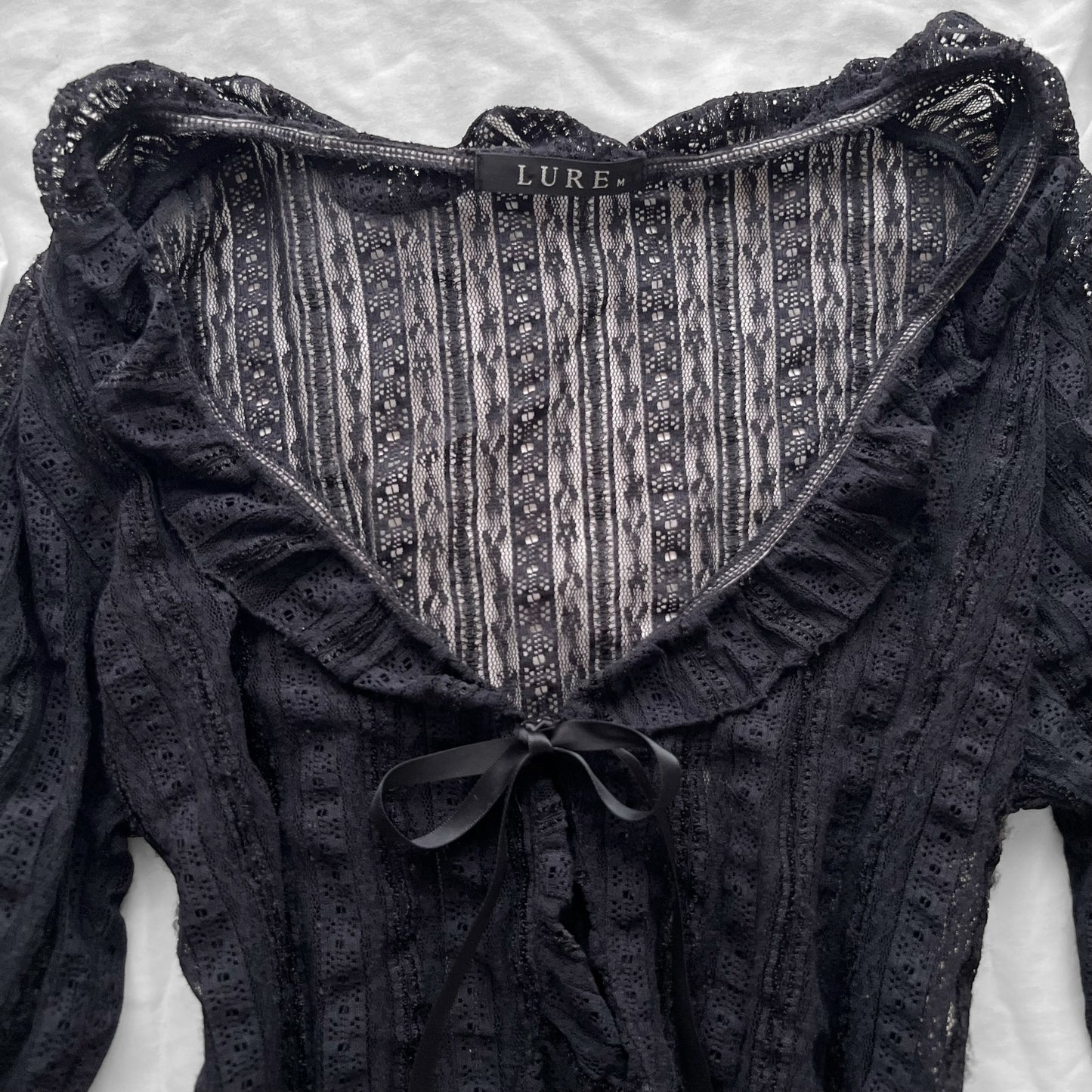 Lace ribbon cardigan