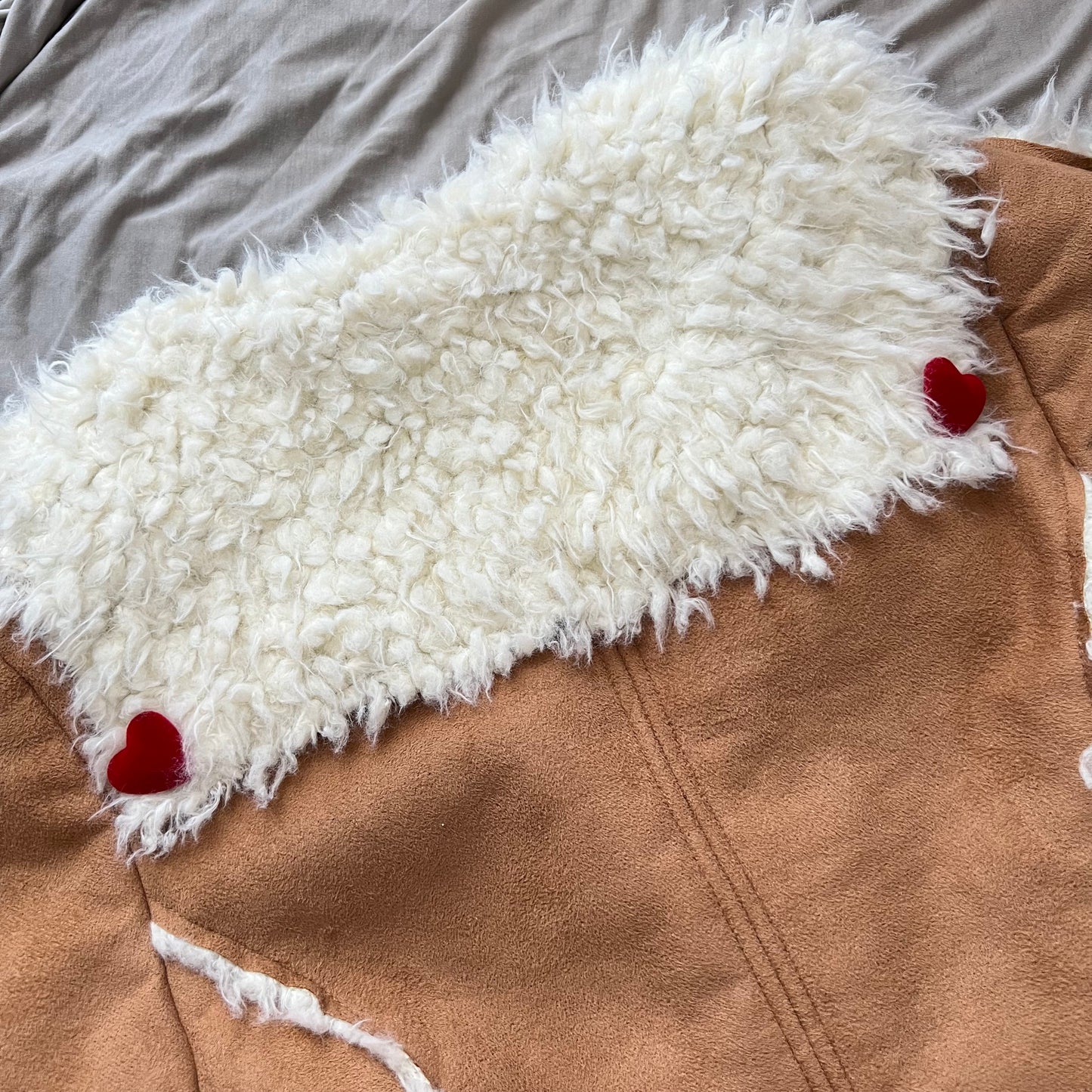 Swan Kiss Coat