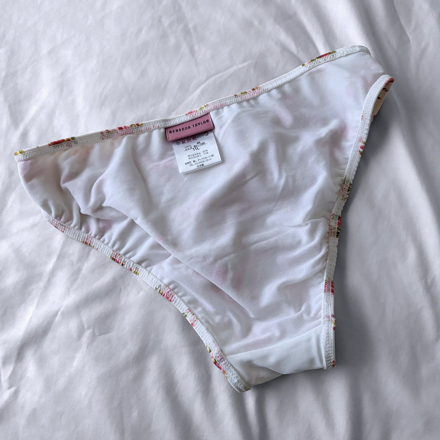 L size•White Floral bikini Set