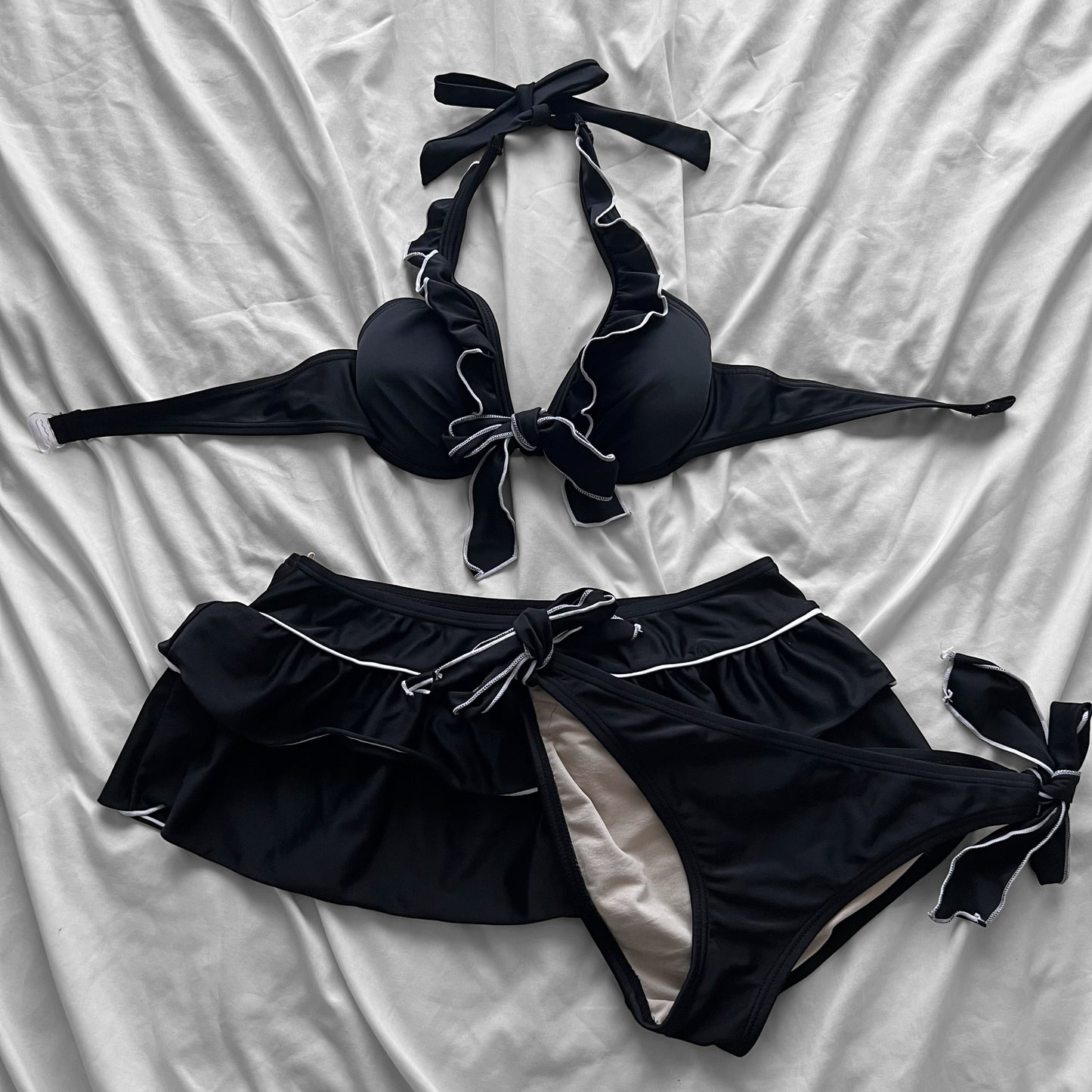 L size•Black frills bikini Set
