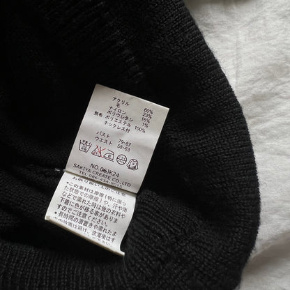 Black long sleeves knit