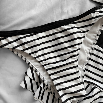 M size•Black & White stripes bikini Set
