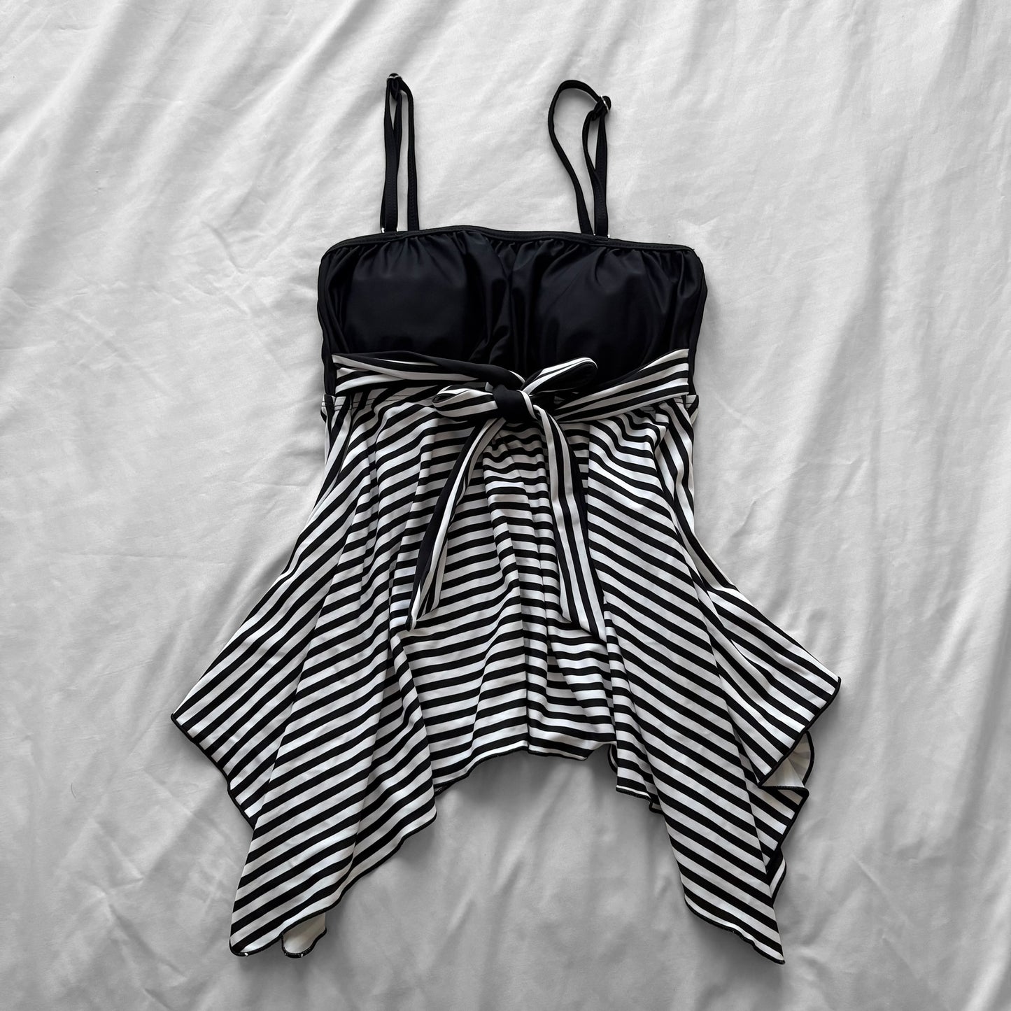M size•Black & white stripes 4-piece bikini Set
