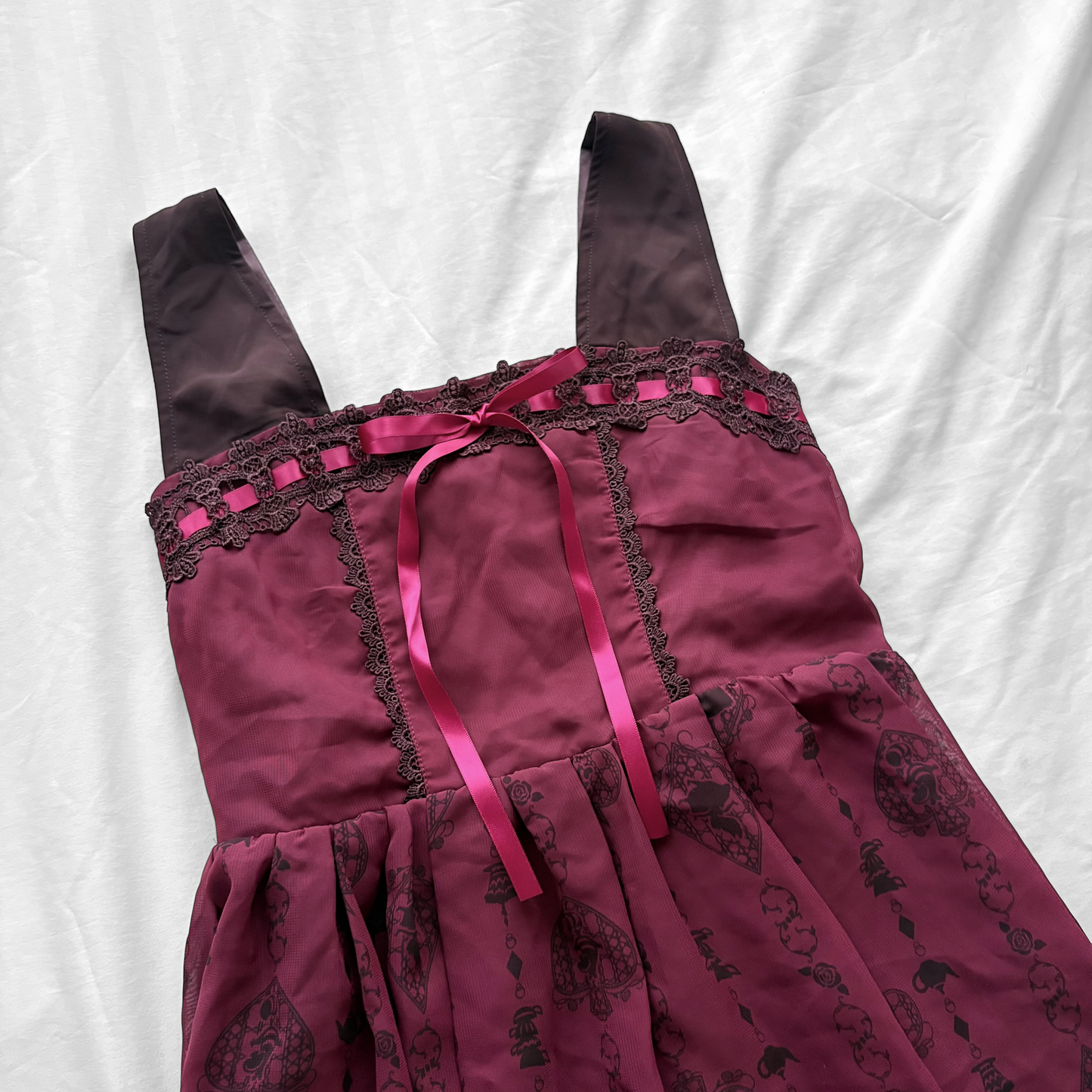 ‘Axes Femme’ x 'Disney' Alice in Wonderland Dress