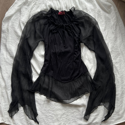 Vampire sheer sleeves top