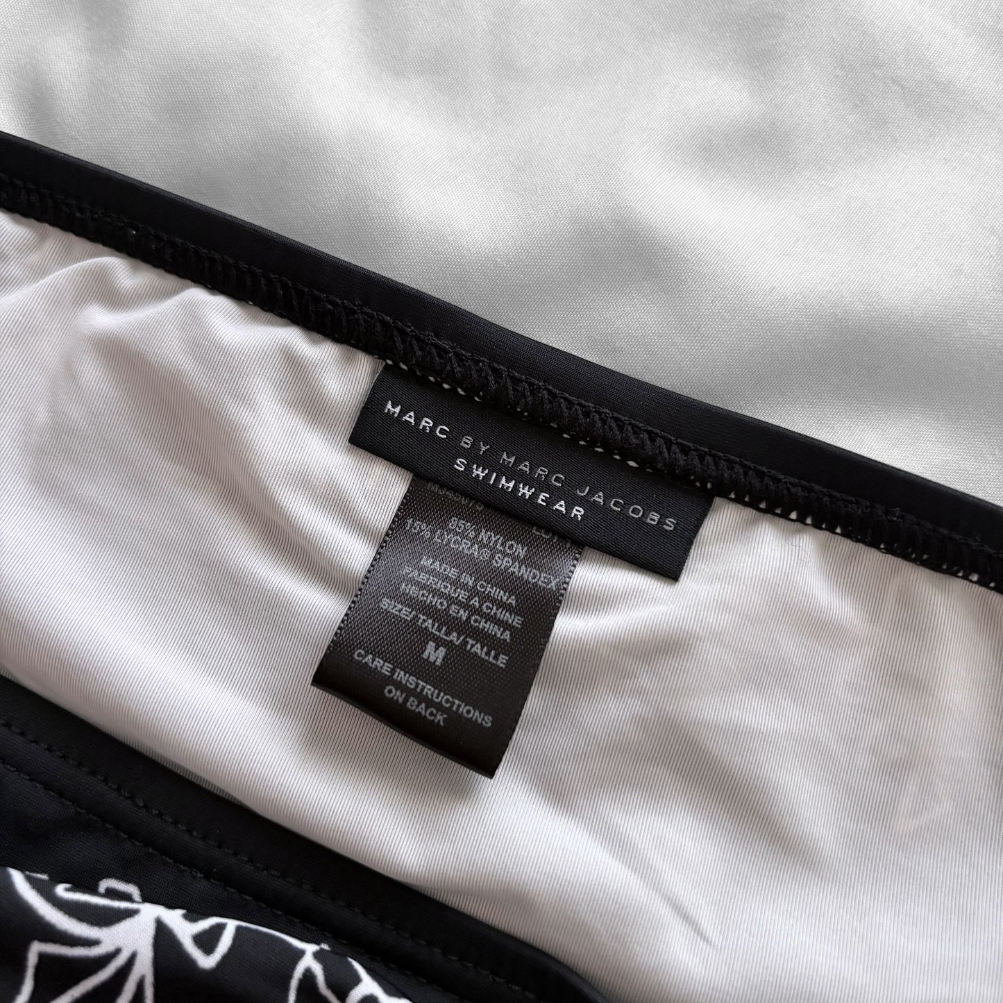 M size•Marc Jacobs Bow bikini Set
