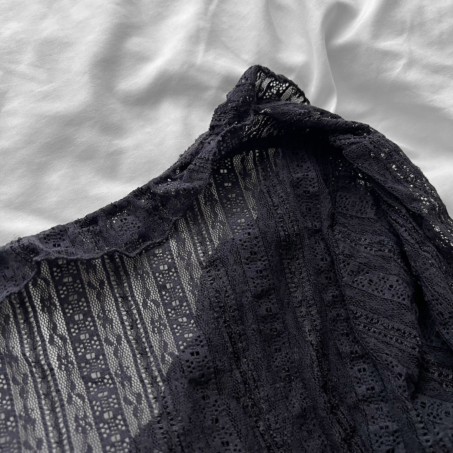 Lace ribbon cardigan