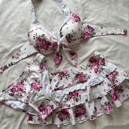Floral lace bikini set